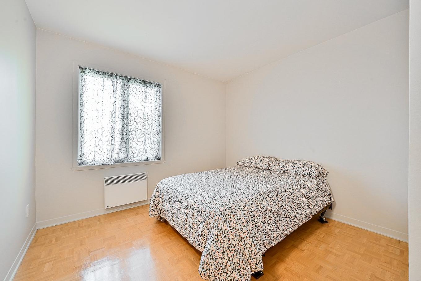 Chambre à coucher - 654Z Av. Pine, Saint-Lambert, QC - Indoor Photo Showing Bedroom