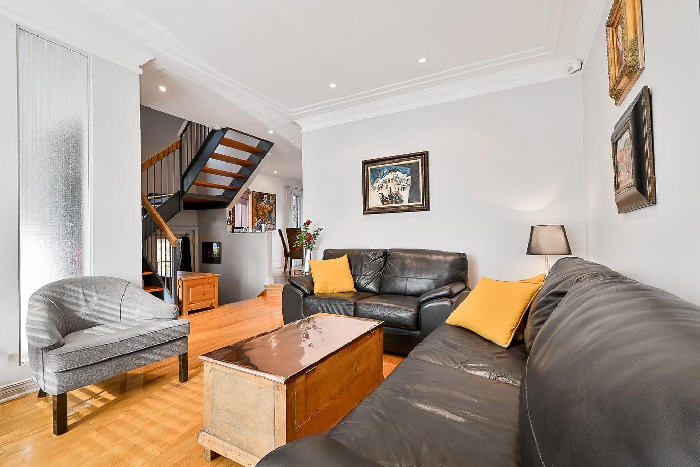 Salon - 654Z Av. Pine, Saint-Lambert, QC - Indoor Photo Showing Living Room