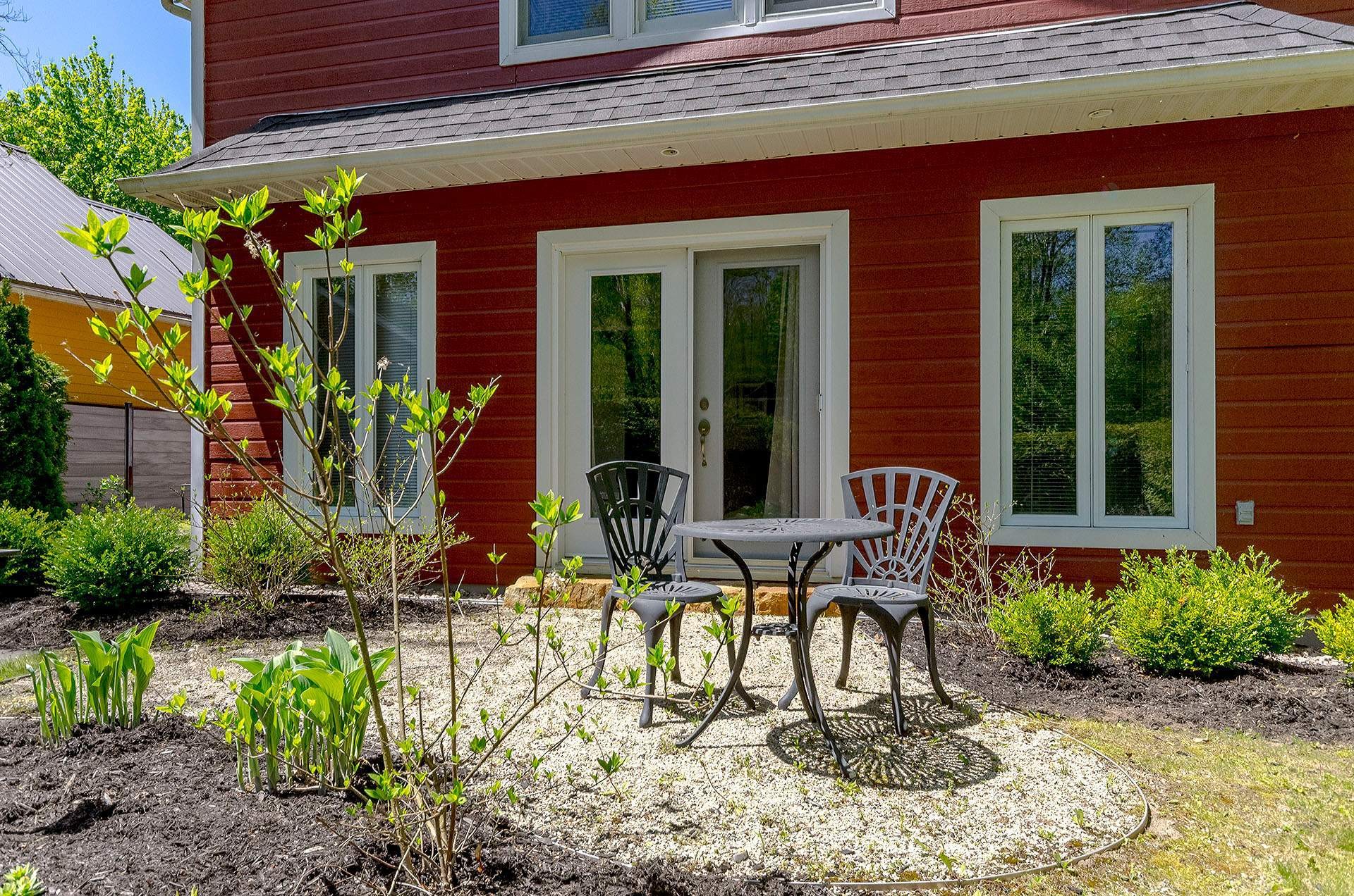 Terrasse - 230 Rue Larose, Dunham, QC - Outdoor With Exterior
