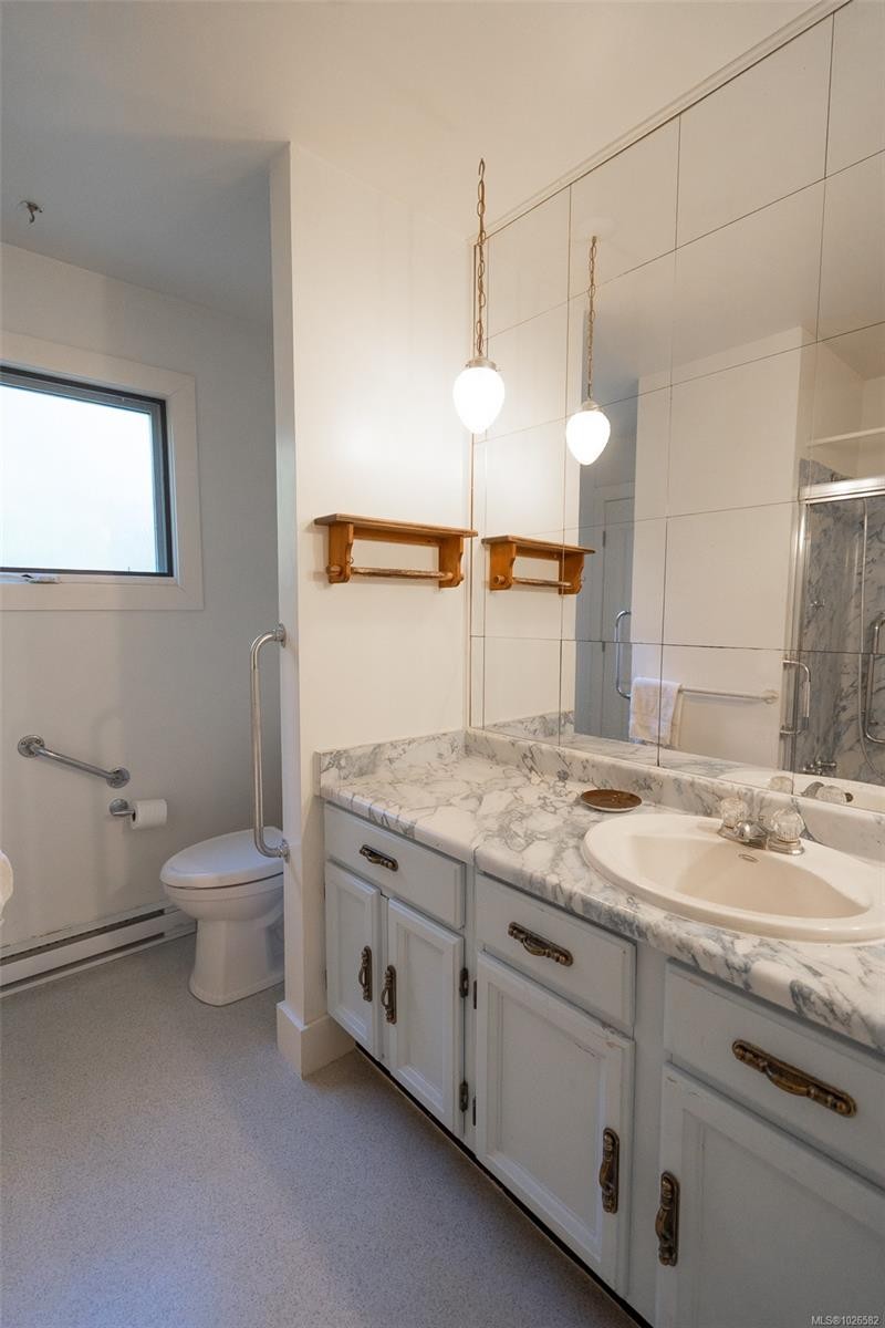 354 Old Scott Rd, Salt Spring, BC