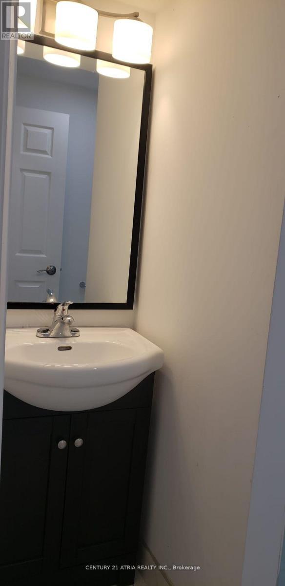 33 Major Crescent, Aurora, ON - Indoor Photo Showing Bathroom
