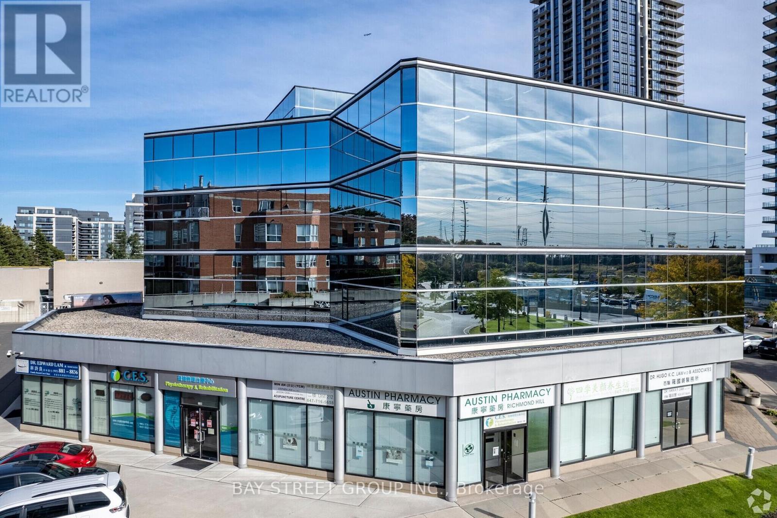 304 - 350 Highway 7 Avenue E, Richmond Hill, ON