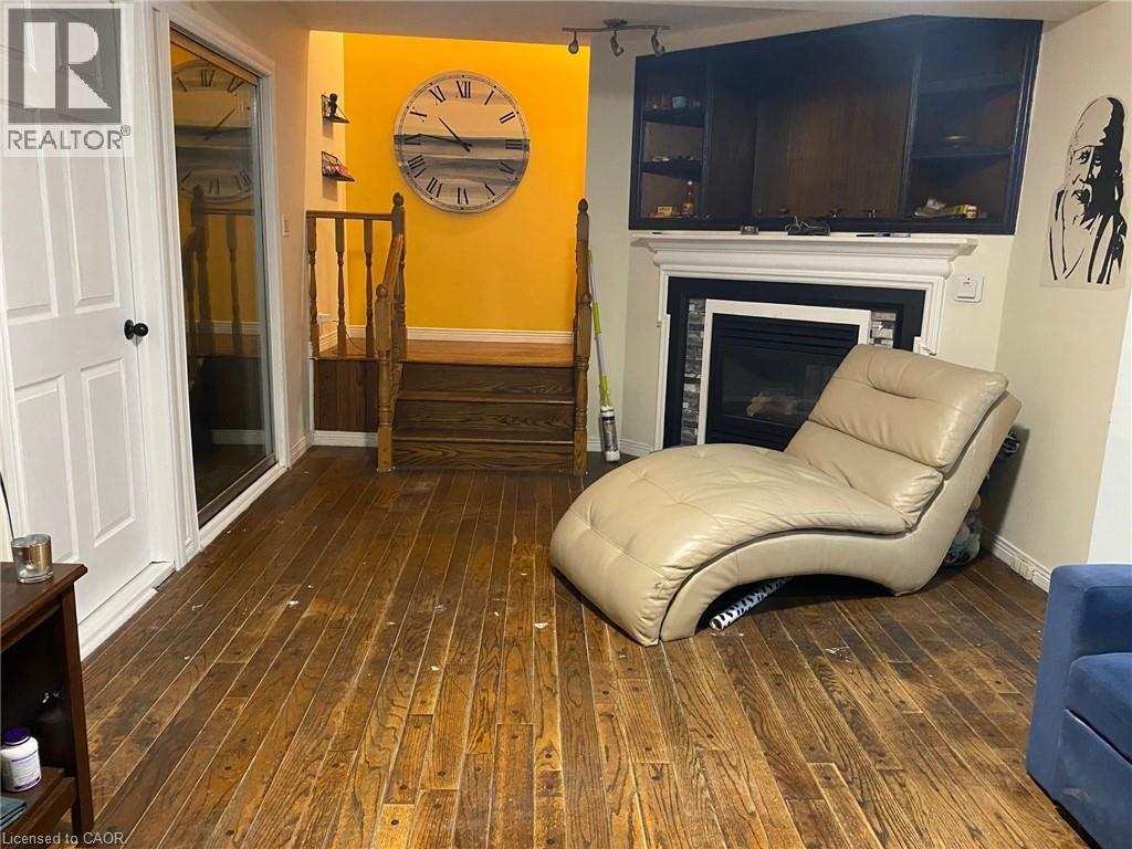 287 Blucher Road, Kitchener, ON - Indoor Photo Showing Living Room With Fireplace