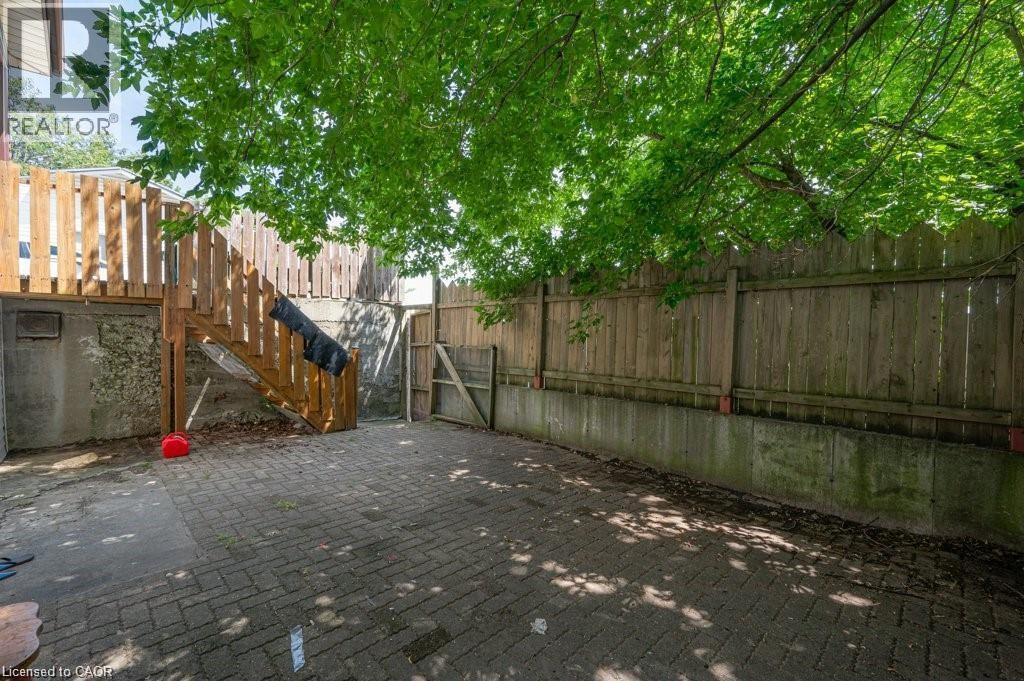 287 Blucher Road, Kitchener, ON - Outdoor
