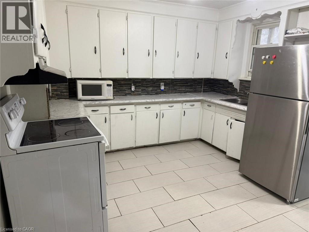 287 Blucher Road, Kitchener, ON - Indoor Photo Showing Kitchen