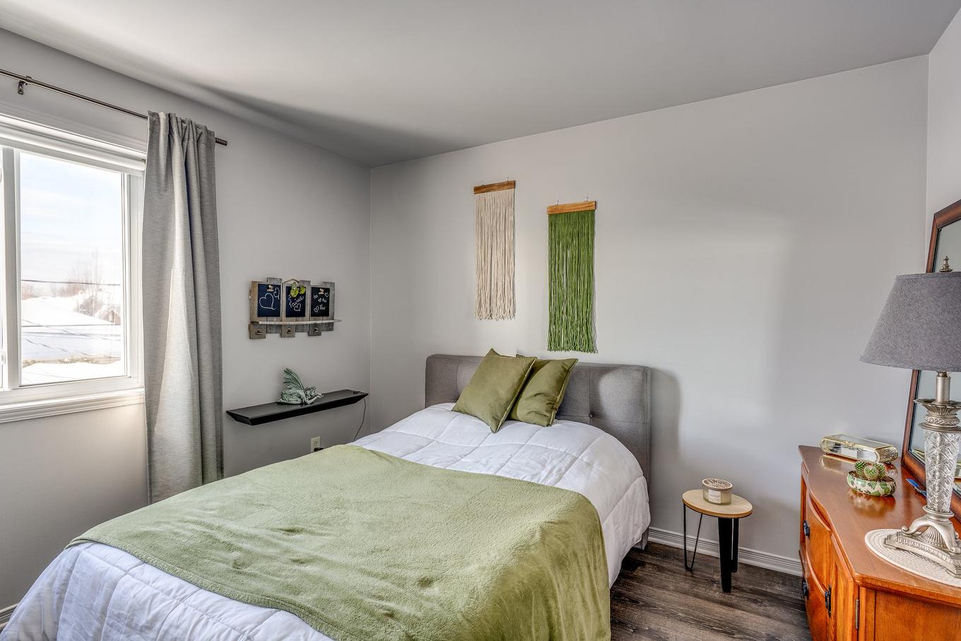 Bedroom - 1146 Rue De L'Acajou, Saint-Jérôme, QC - Indoor Photo Showing Bedroom