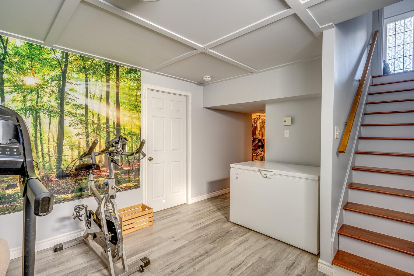 Family room - 1146 Rue De L'Acajou, Saint-Jérôme, QC - Indoor Photo Showing Laundry Room