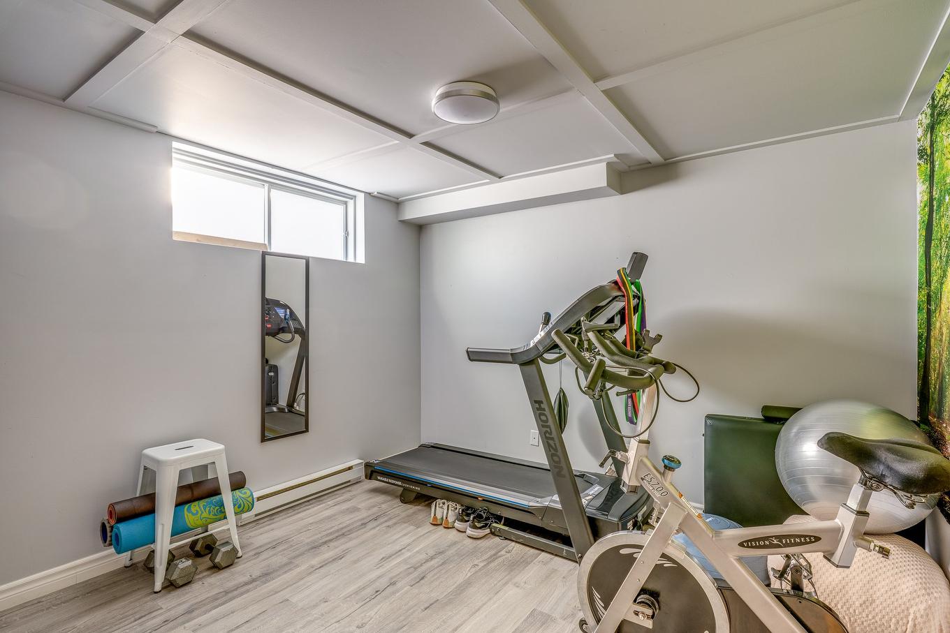 Family room - 1146 Rue De L'Acajou, Saint-Jérôme, QC - Indoor Photo Showing Gym Room