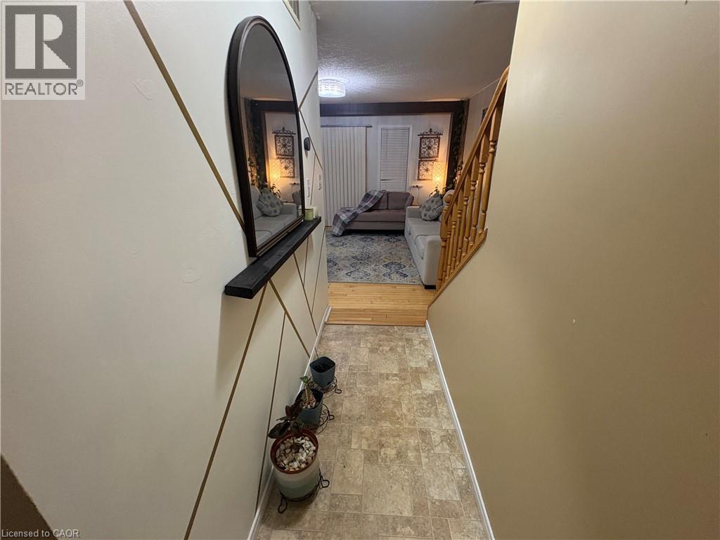 258 Sophia Crescent, Kitchener, ON - Indoor Photo Showing Other Room