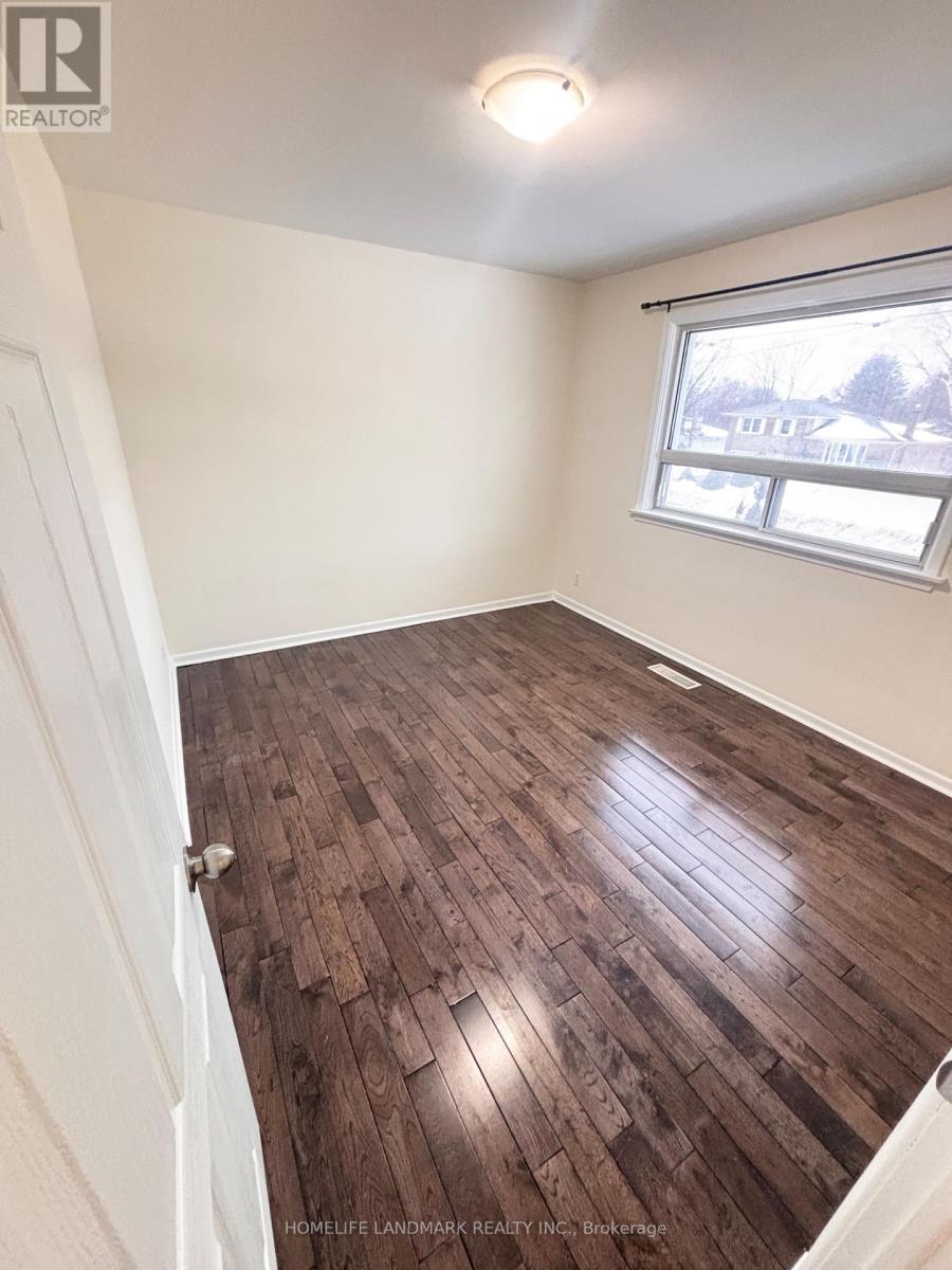 27 Arrowflight Drive, Markham, ON - Indoor Photo Showing Other Room