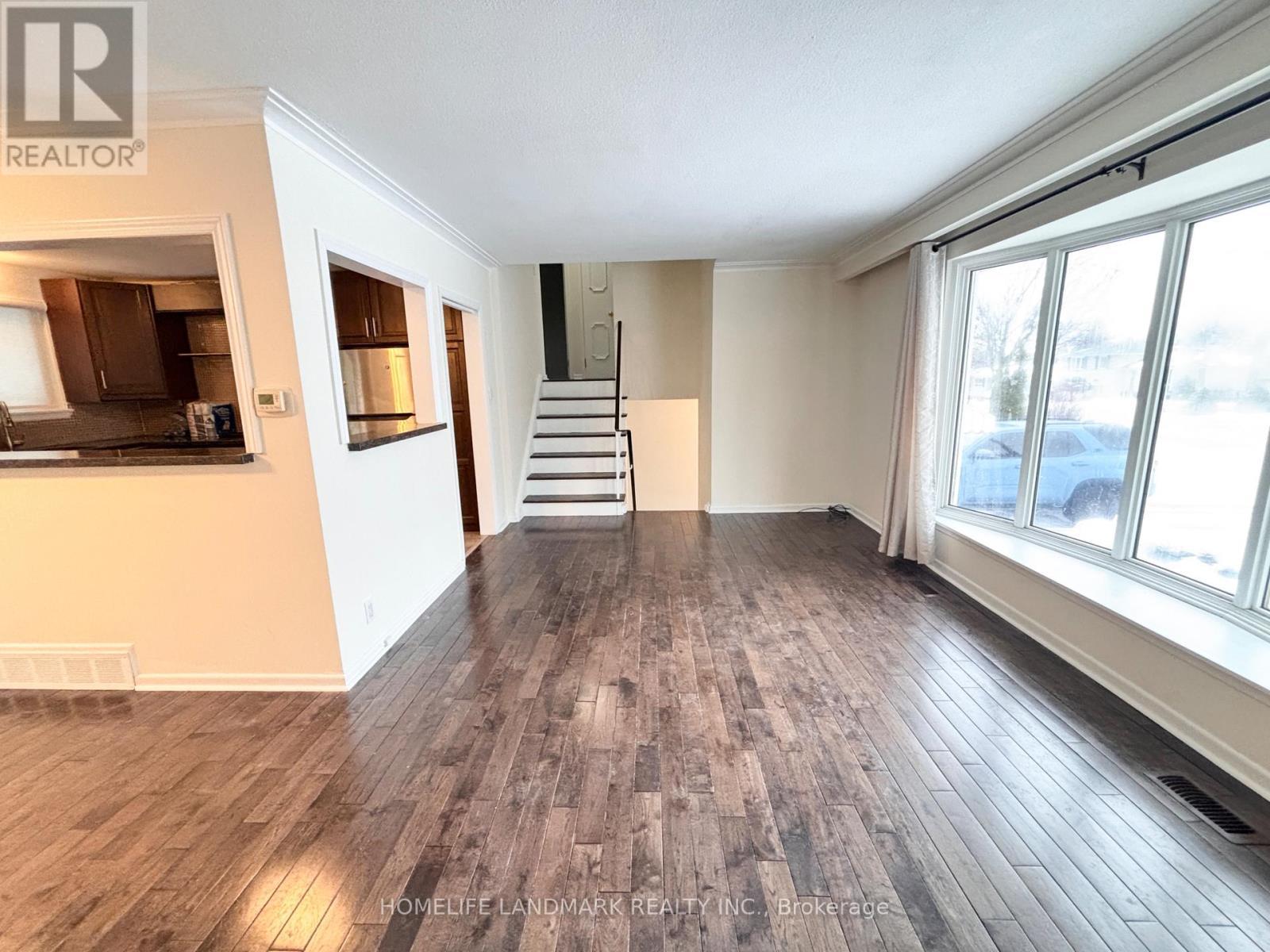 27 Arrowflight Drive, Markham, ON - Indoor Photo Showing Other Room