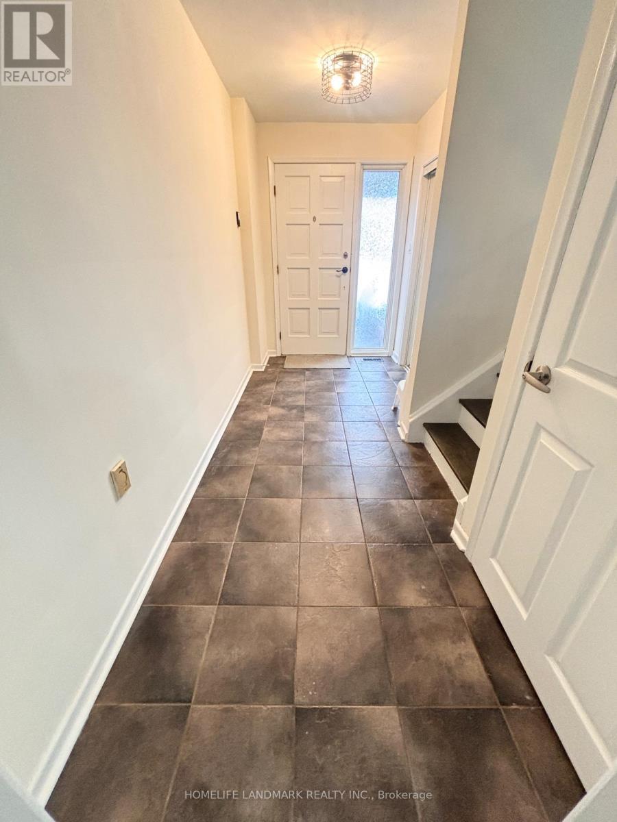 27 Arrowflight Drive, Markham, ON - Indoor Photo Showing Other Room