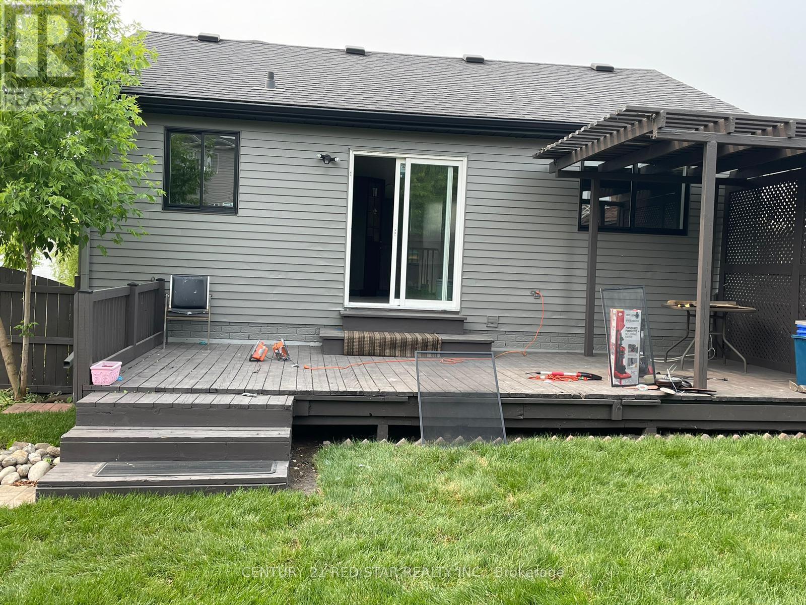 134 Bankside Drive, Kitchener, ON - Outdoor With Exterior