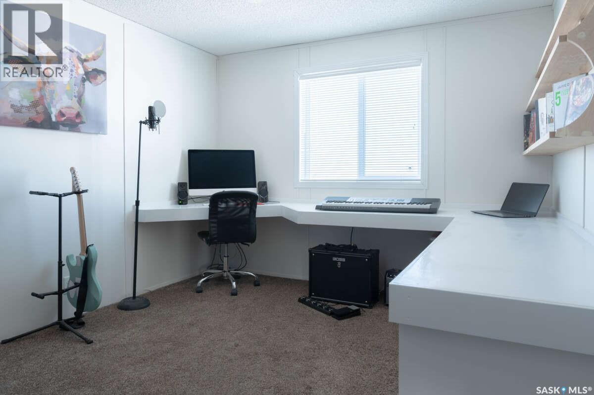 Range Road 2074, Estevan Rm No. 5, SK - Indoor Photo Showing Office