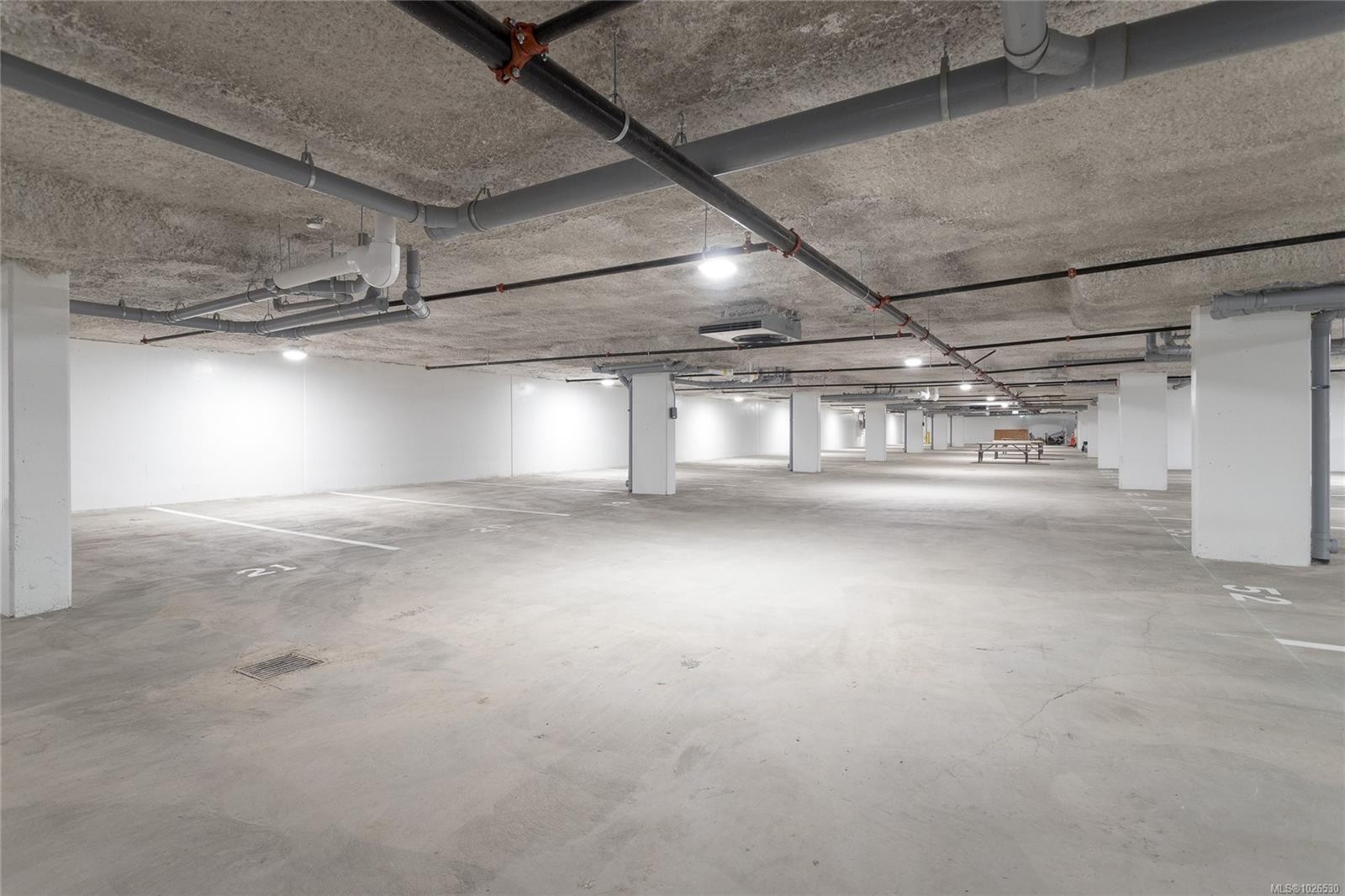 114-2390 City Gate Blvd, Langford, BC - Indoor Photo Showing Garage