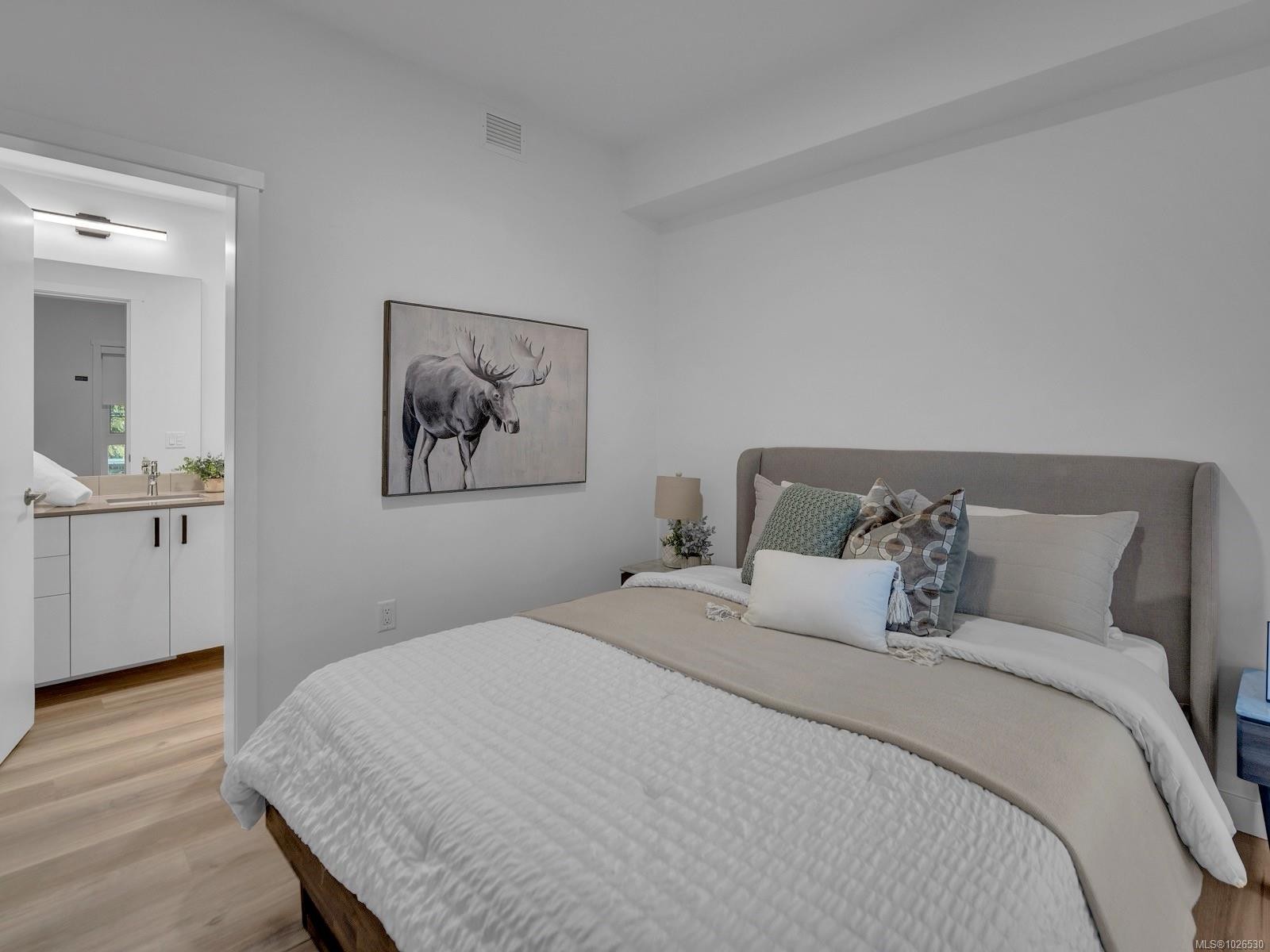 114-2390 City Gate Blvd, Langford, BC - Indoor Photo Showing Bedroom