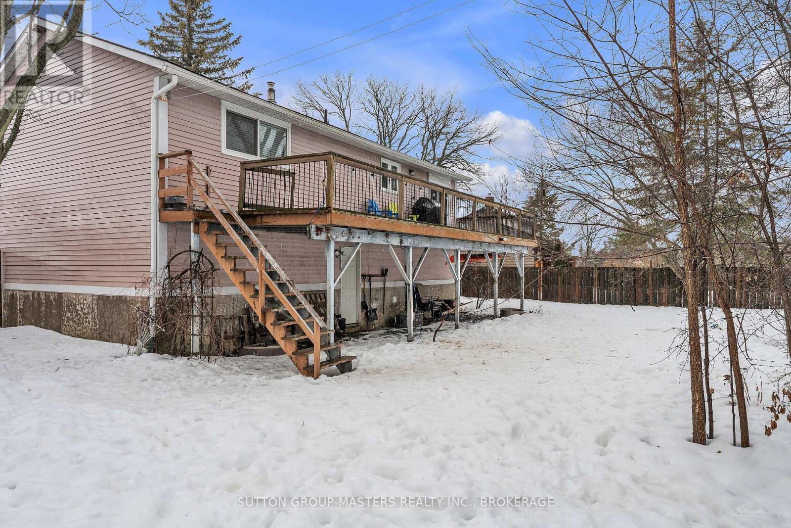 156 Pruyn Crescent, Loyalist (Bath), ON - Outdoor