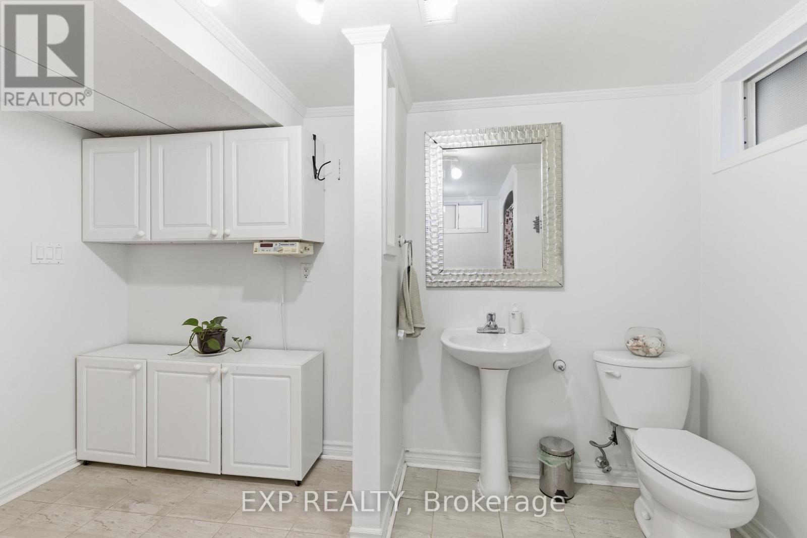 510 1/2 Niagara Street, St. Catharines (Vine/Linwell), ON - Indoor Photo Showing Bathroom