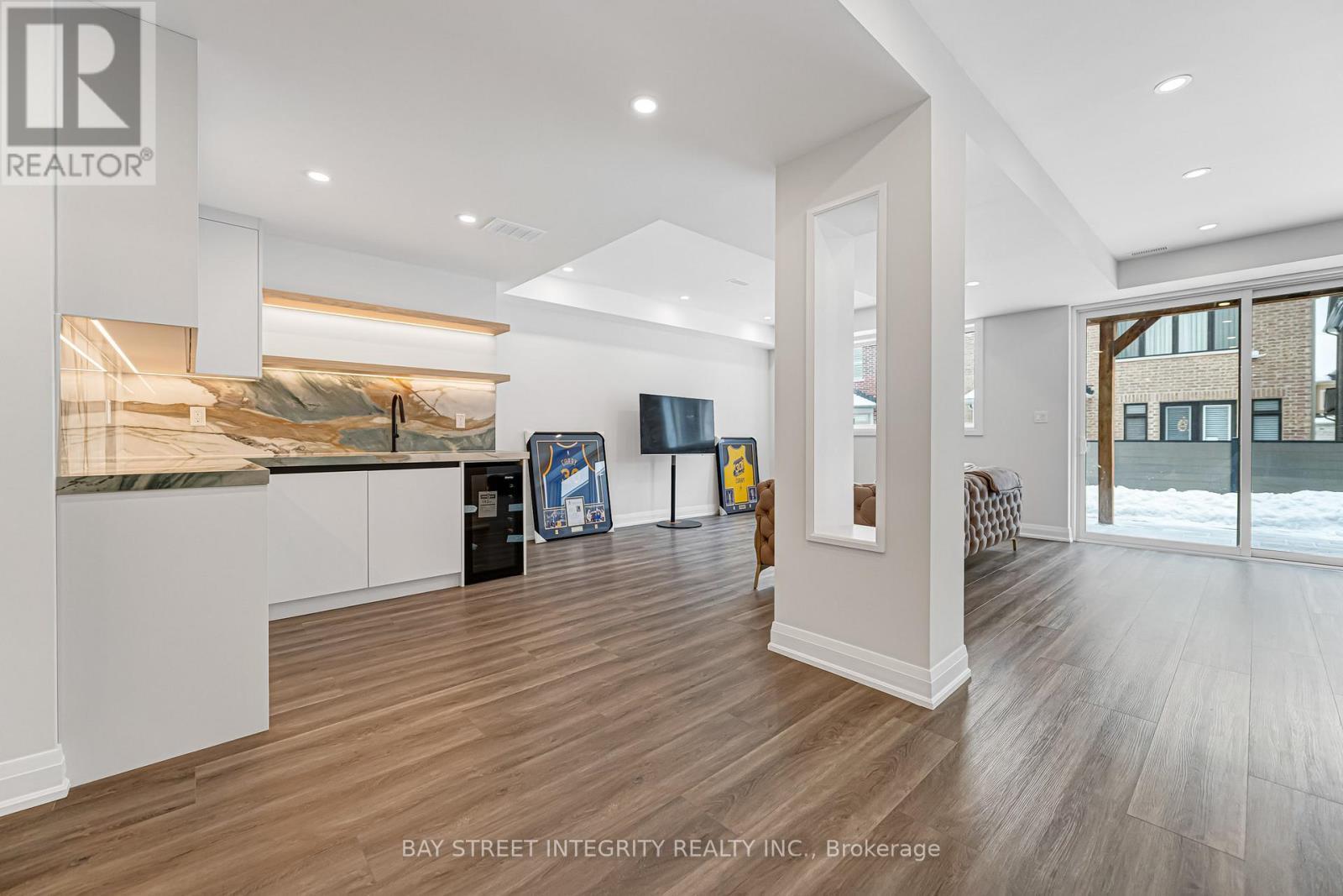 118 Milky Way Drive, Richmond Hill, ON - Indoor Photo Showing Other Room