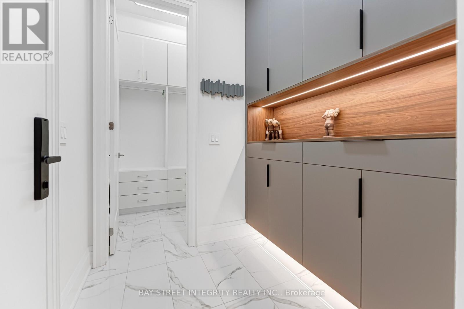 118 Milky Way Drive, Richmond Hill, ON - Indoor