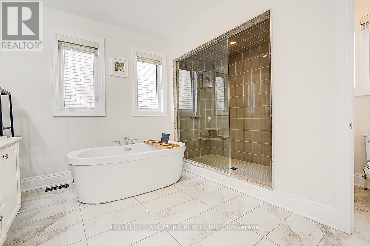 17 Horse Rake Road, Vaughan, ON - Indoor Photo Showing Bathroom