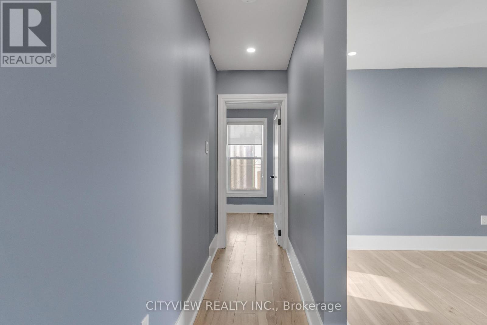 382 Beach Road, Hamilton, ON - Indoor Photo Showing Other Room