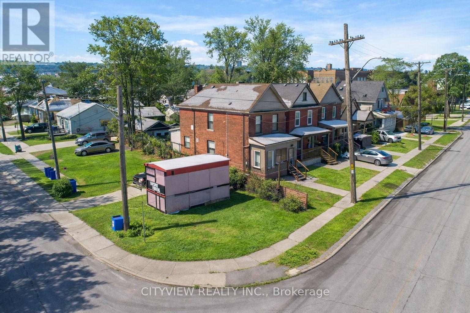 382 Beach Road, Hamilton, ON - Outdoor