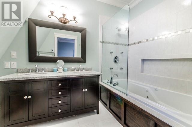 28 King Edward Place, St. John'S, NL - Indoor Photo Showing Bathroom
