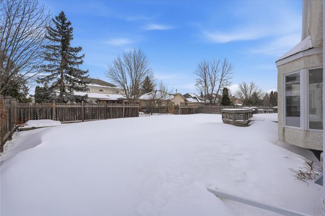 89 River Pointe Dr, Winnipeg, MB