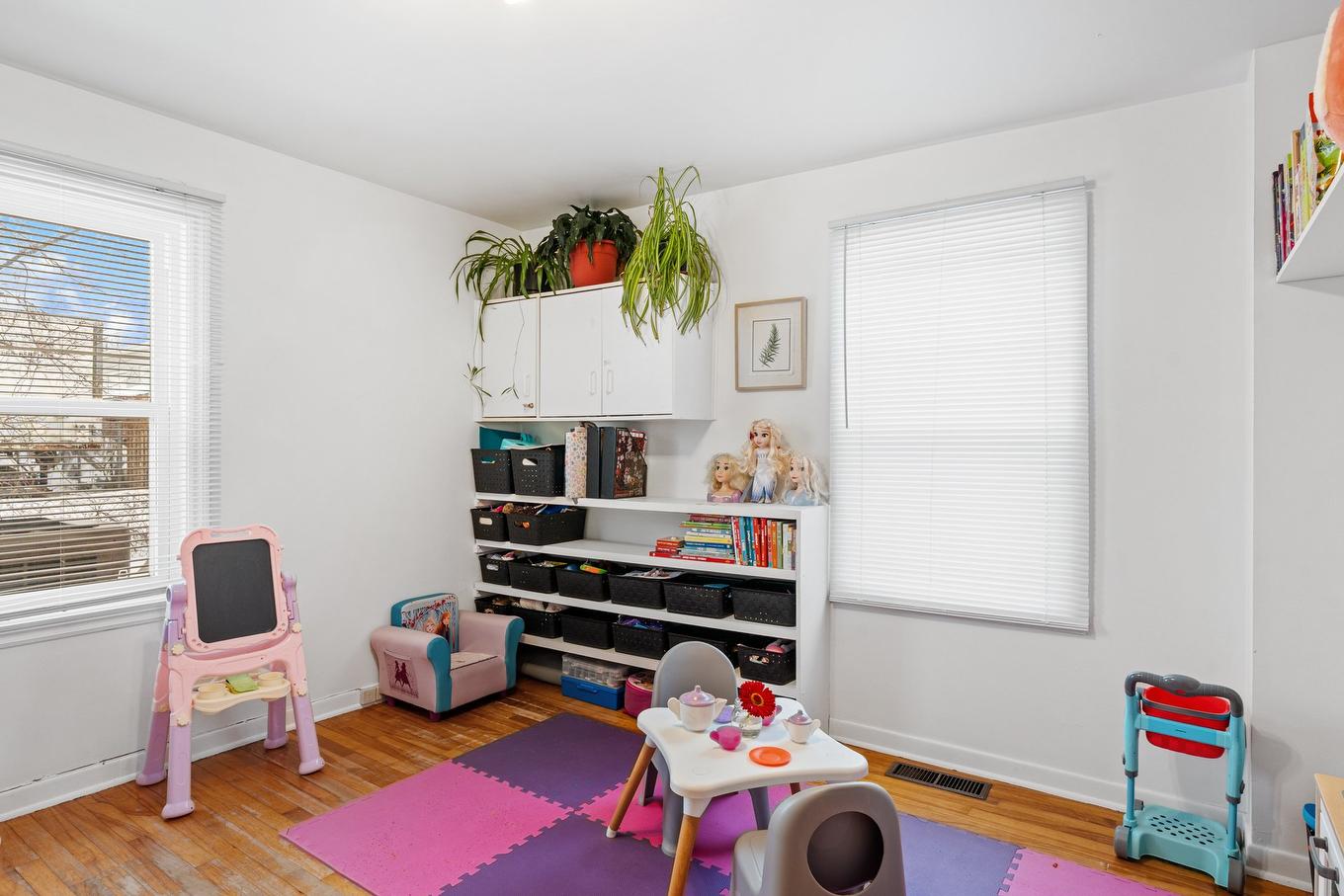 Salle de jeux - 194 Rue De L'Église, Napierville, QC - Indoor