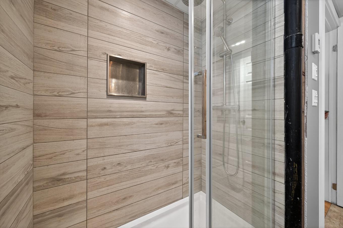 Salle de bains - 1050 Rue Notre-Dame, Saint-Césaire, QC - Indoor Photo Showing Bathroom