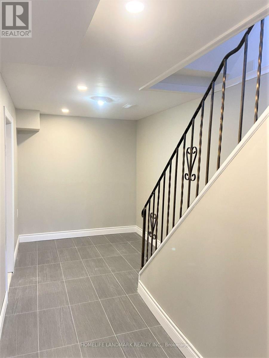 #Bsmt - 7 Mango Drive, Toronto, ON - Indoor Photo Showing Other Room