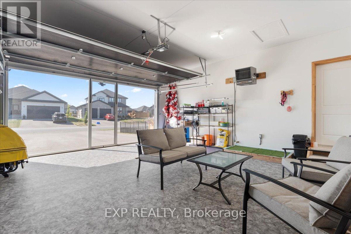 30 Raycroft Drive, Belleville (Thurlow Ward), ON -