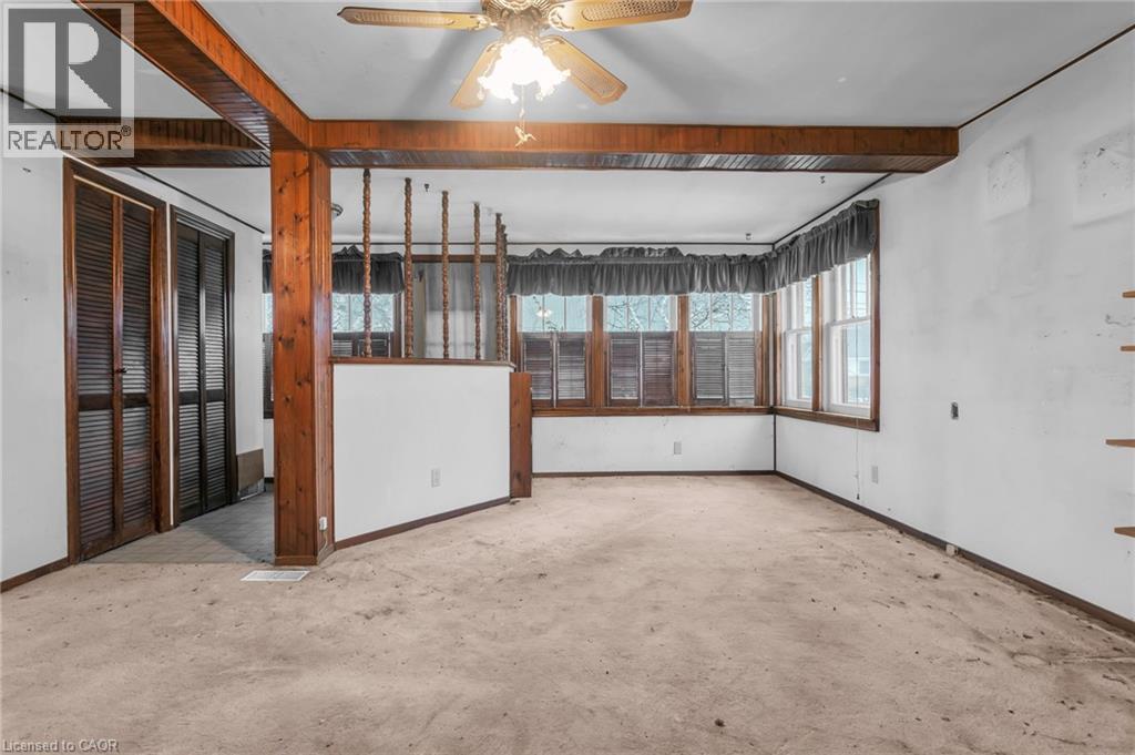 42 Sanders Street, Tillsonburg, ON - Indoor Photo Showing Other Room