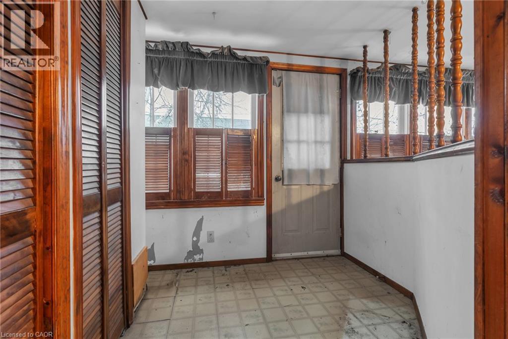 42 Sanders Street, Tillsonburg, ON - Indoor Photo Showing Other Room