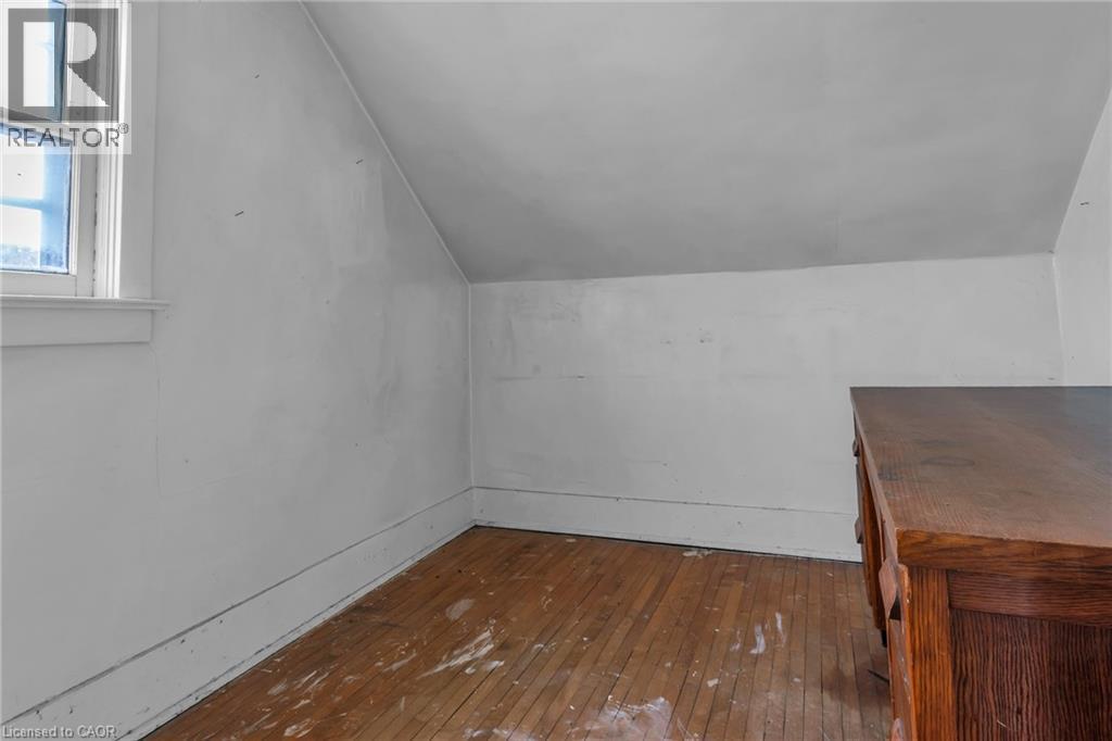 42 Sanders Street, Tillsonburg, ON - Indoor Photo Showing Other Room
