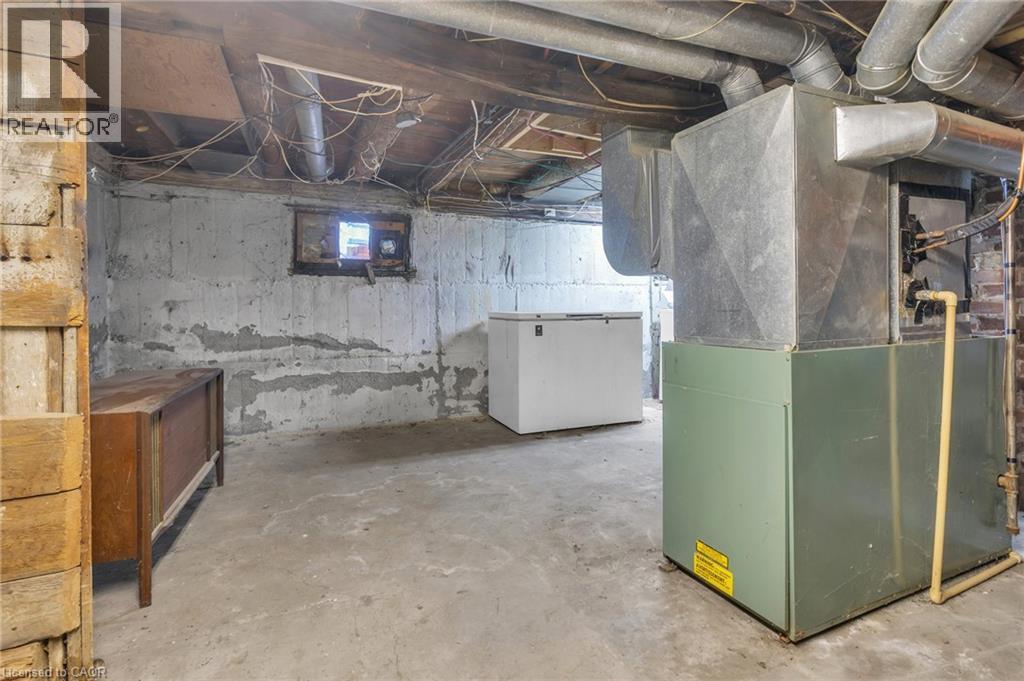42 Sanders Street, Tillsonburg, ON - Indoor Photo Showing Basement