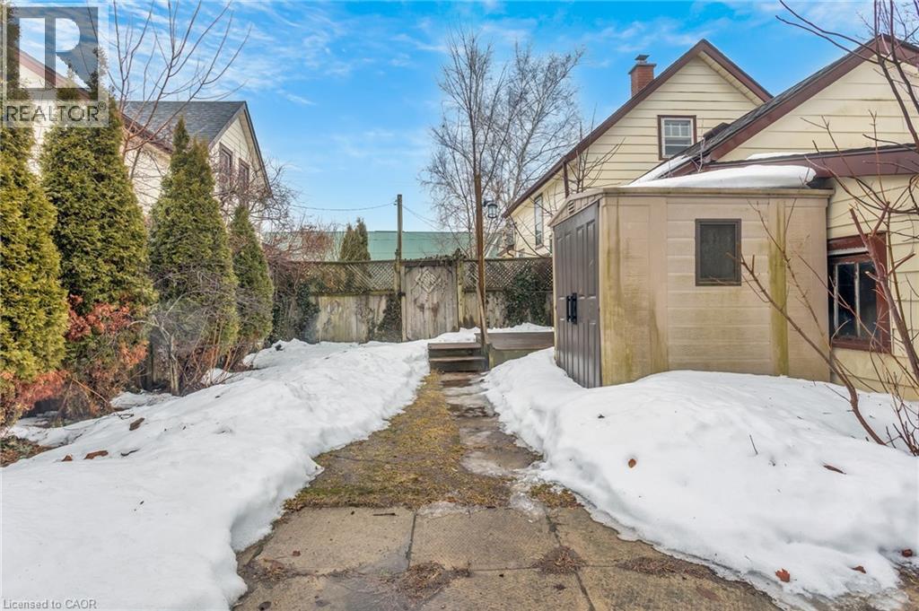 42 Sanders Street, Tillsonburg, ON - Outdoor