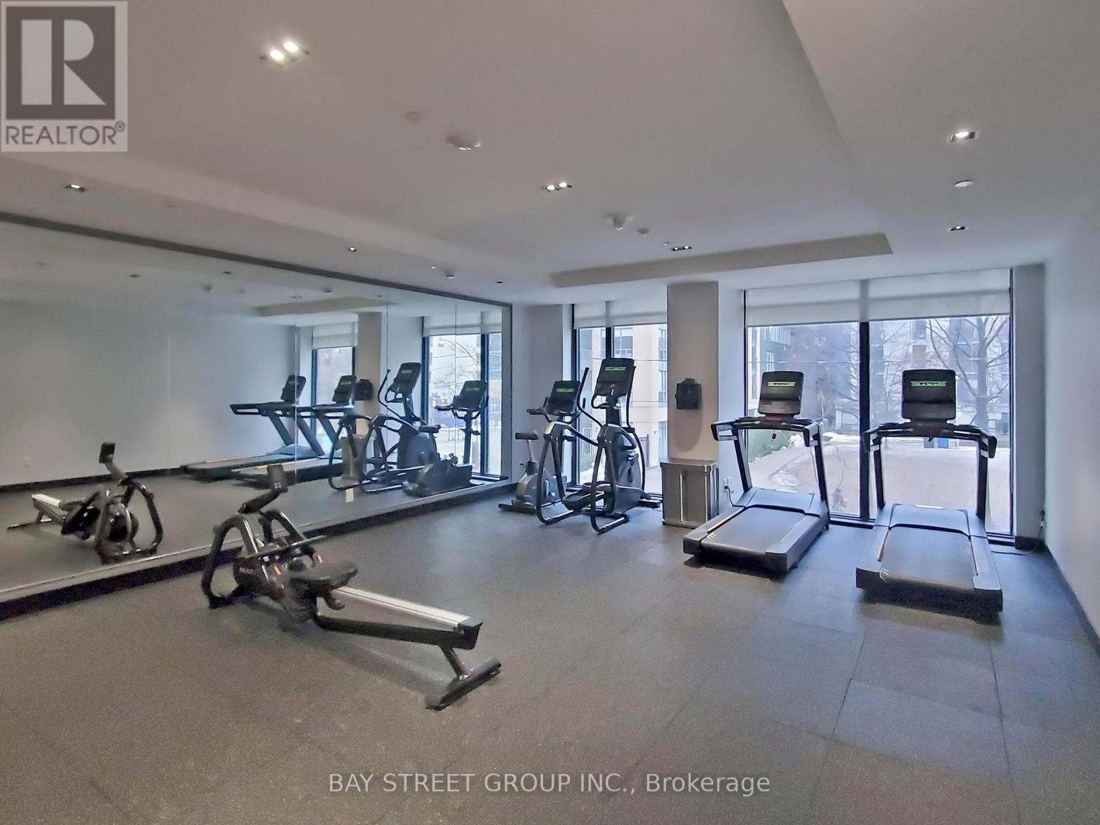1303 - 65 Mutual Street, Toronto, ON - Indoor Photo Showing Gym Room