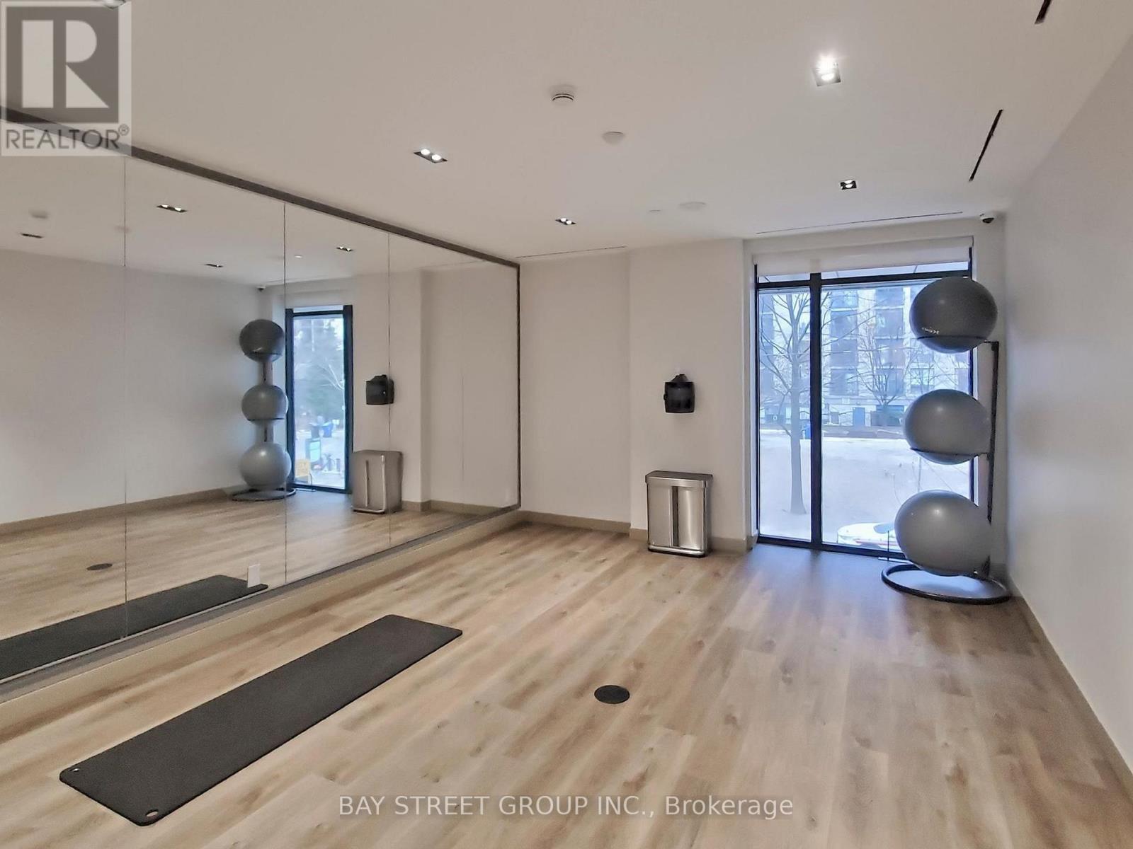 1303 - 65 Mutual Street, Toronto, ON - Indoor Photo Showing Other Room