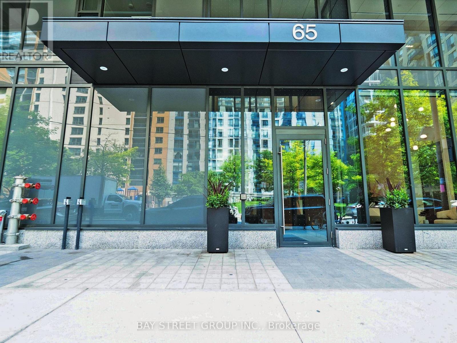 1303 - 65 Mutual Street, Toronto, ON - Outdoor