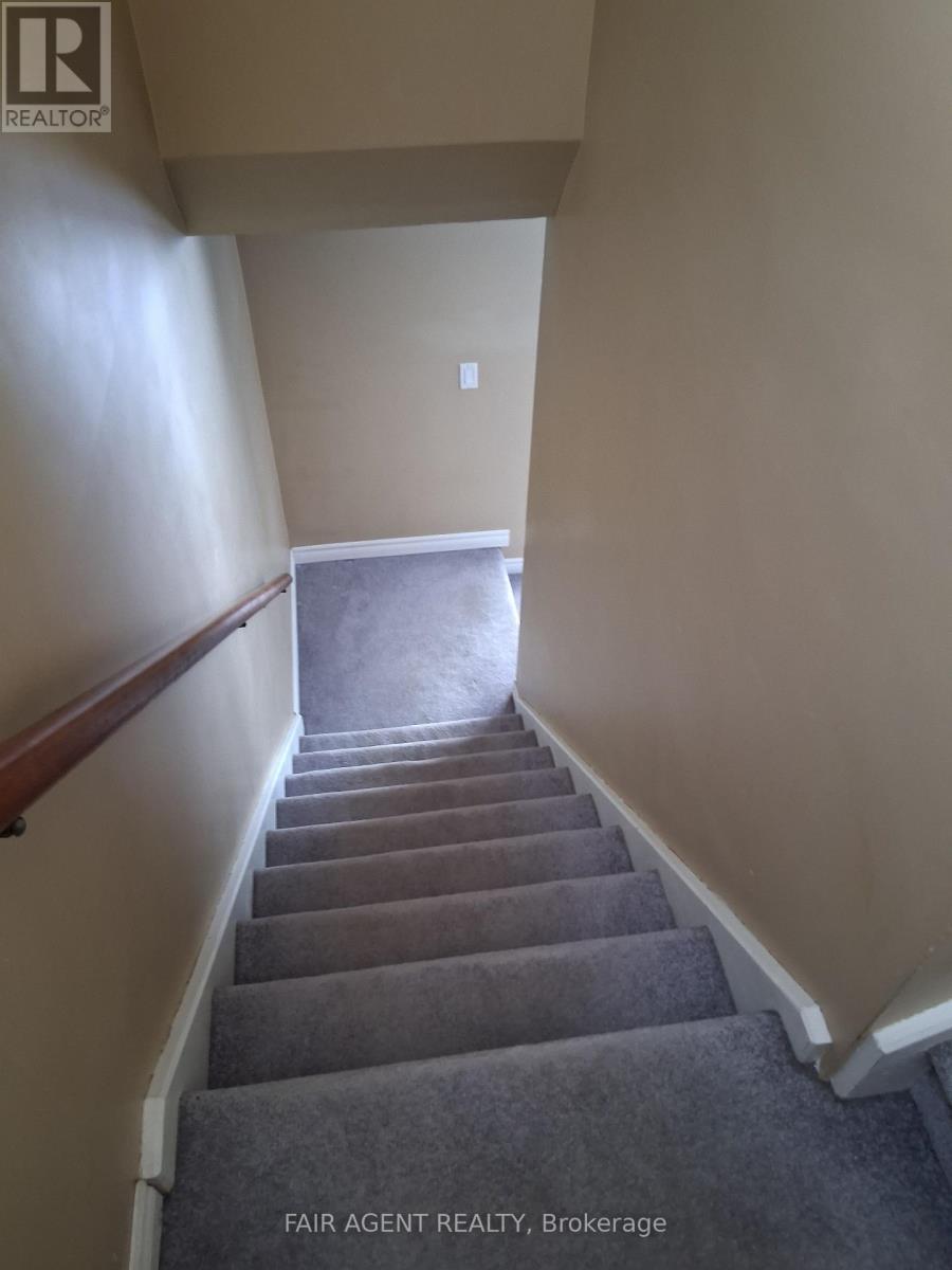 1502 Beckworth Avenue, London East (East D), ON - Indoor Photo Showing Other Room