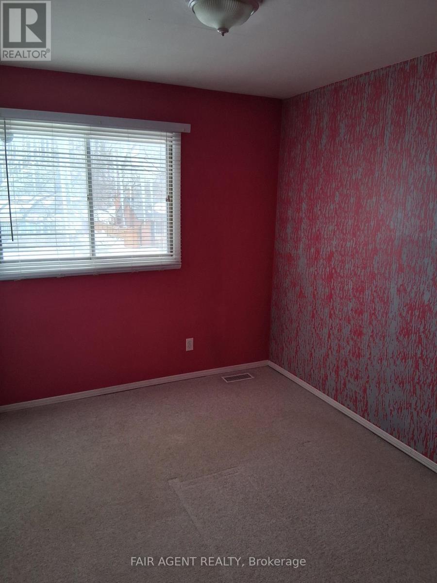 1502 Beckworth Avenue, London East (East D), ON - Indoor Photo Showing Other Room