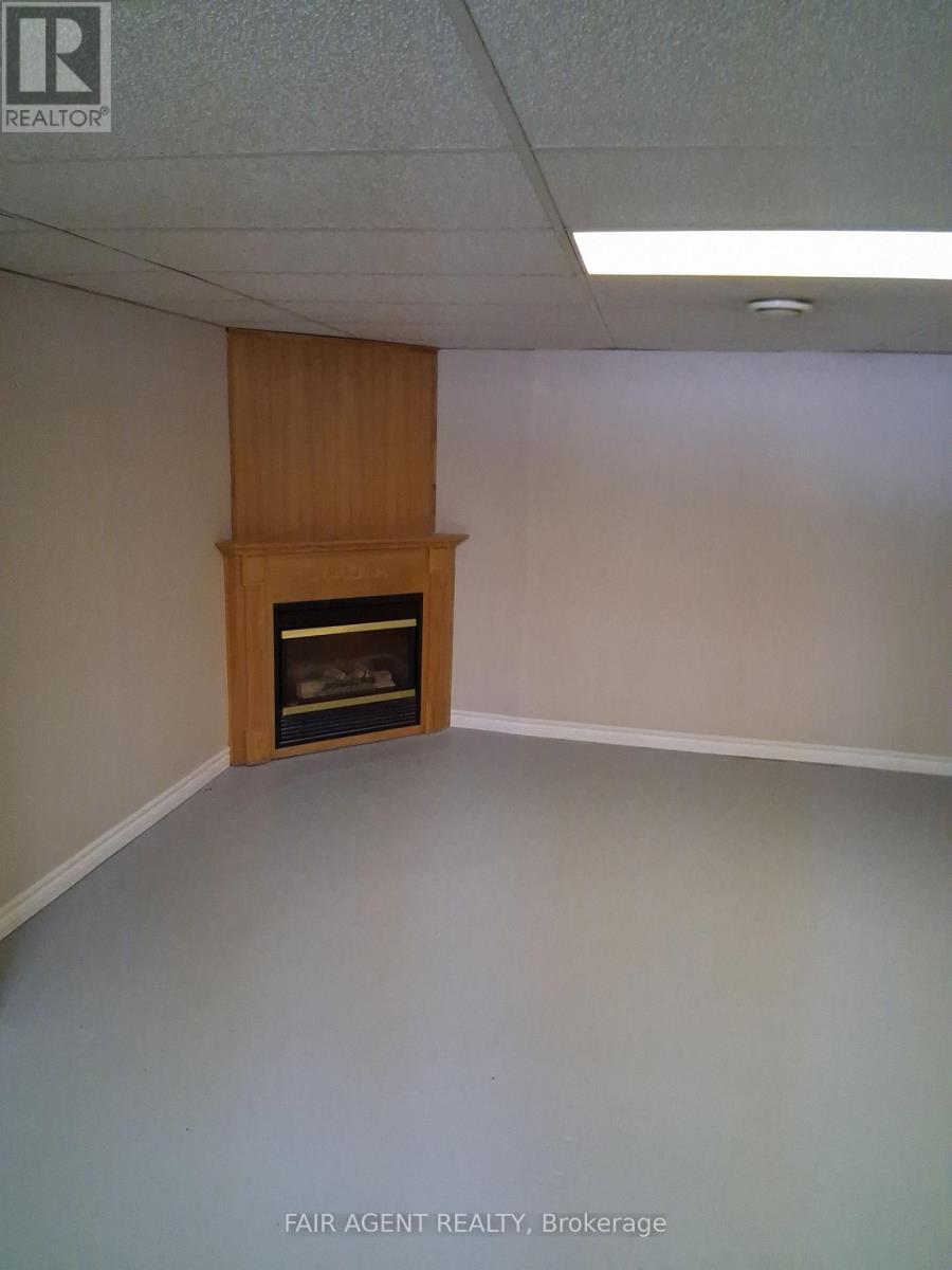 1502 Beckworth Avenue, London East (East D), ON - Indoor Photo Showing Other Room