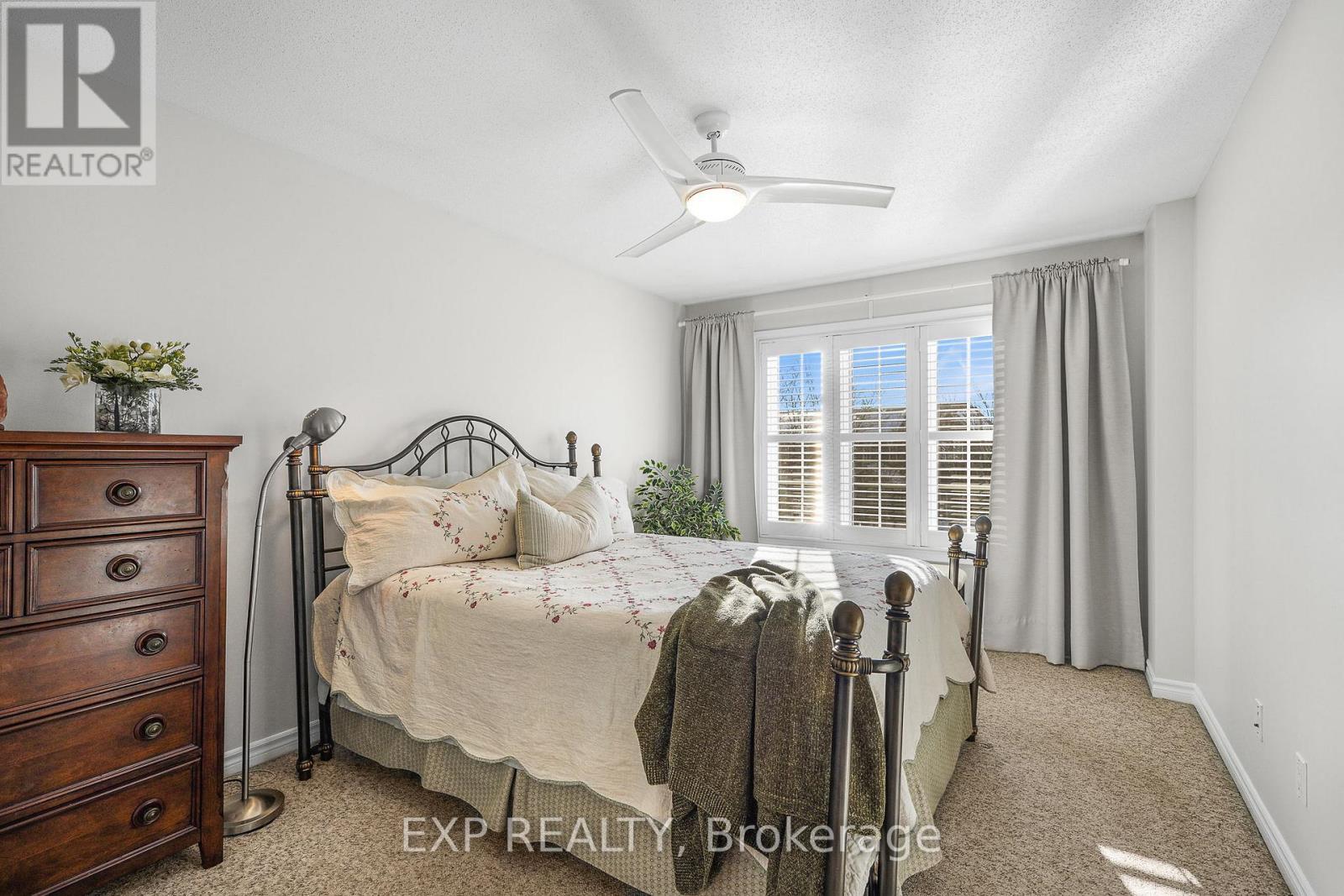 Primary Bedroom - 2092 Melette Crescent, Ottawa, ON - Indoor Photo Showing Bedroom