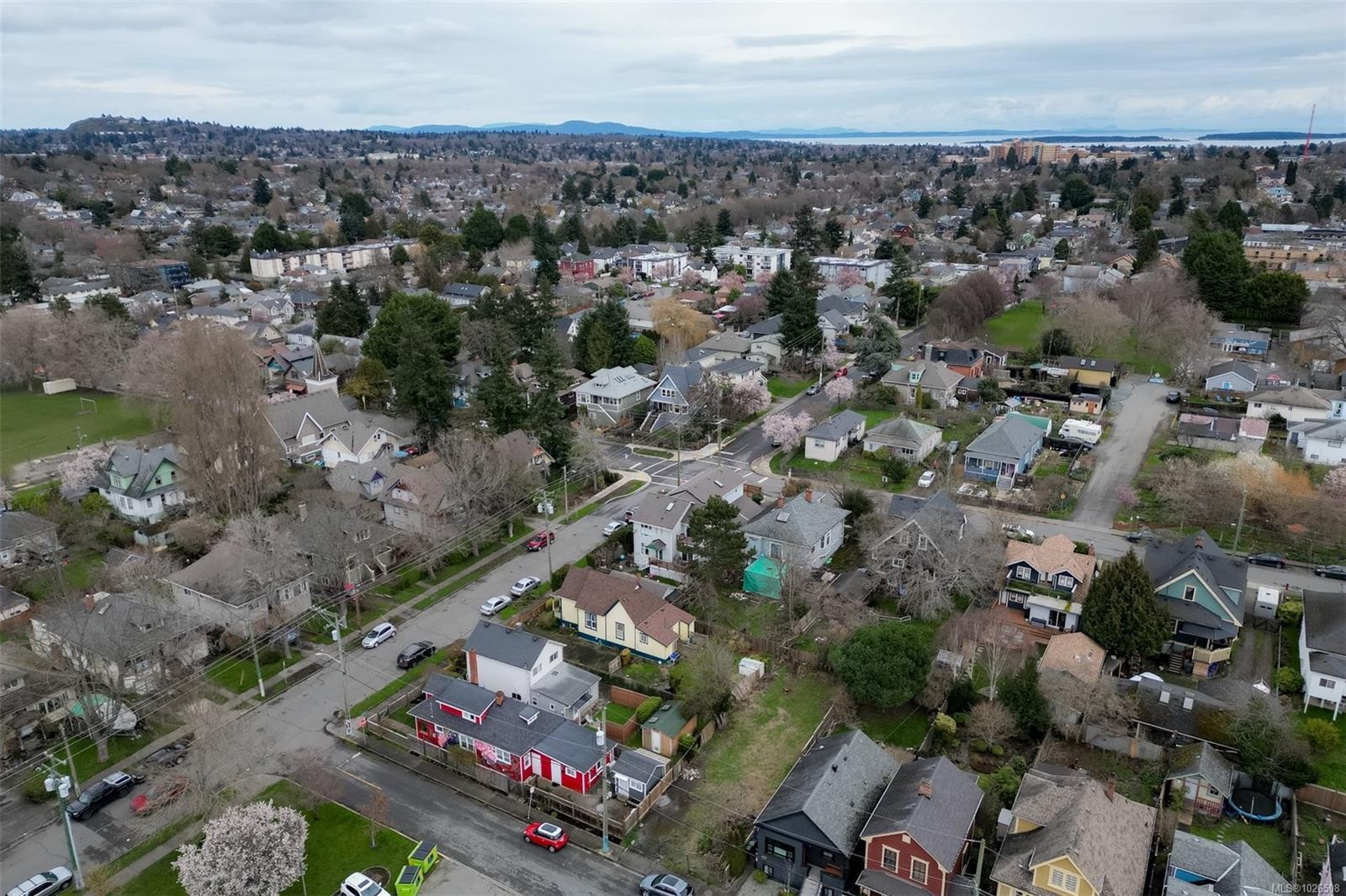 2017 Cameron St, Victoria, BC