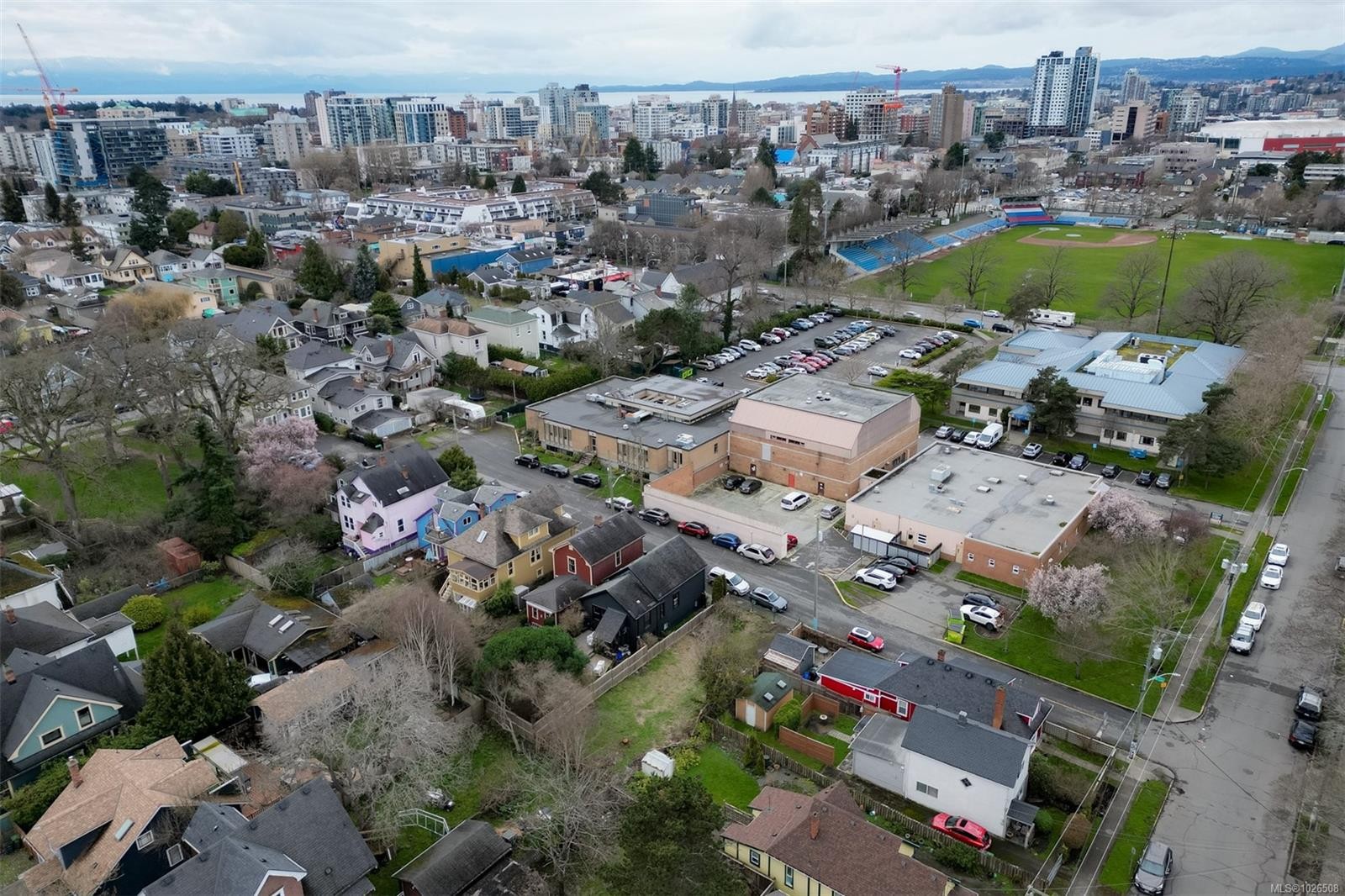 2017 Cameron St, Victoria, BC
