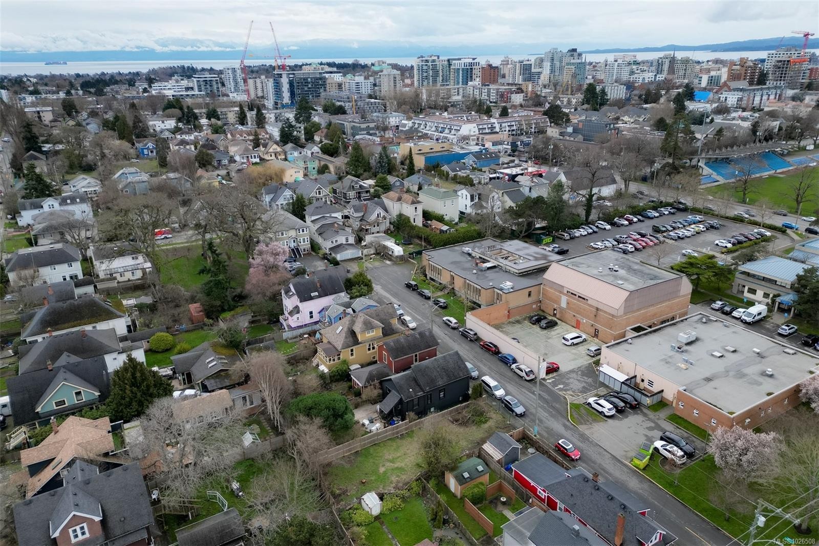 2017 Cameron St, Victoria, BC
