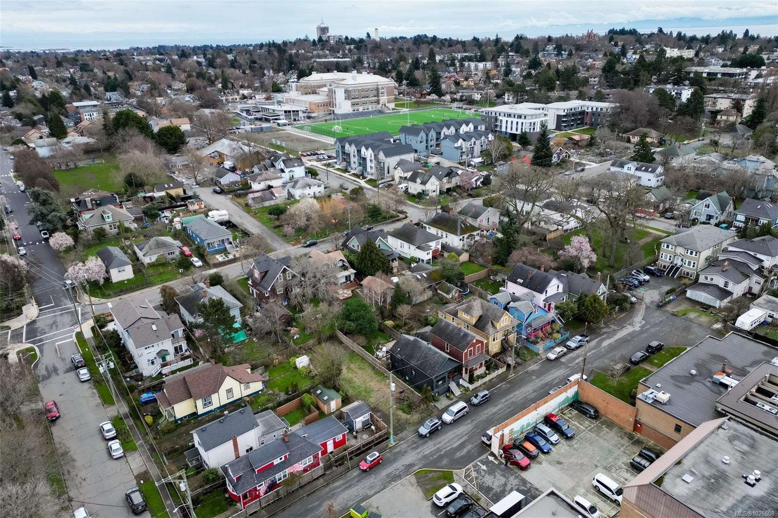 2017 Cameron St, Victoria, BC