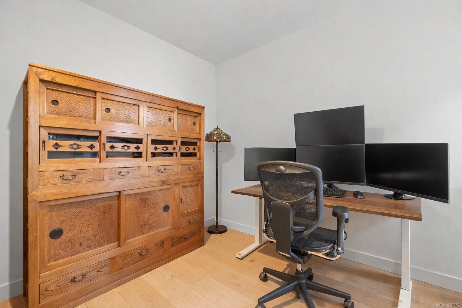 402-430 Parry St, Victoria, BC - Indoor Photo Showing Office